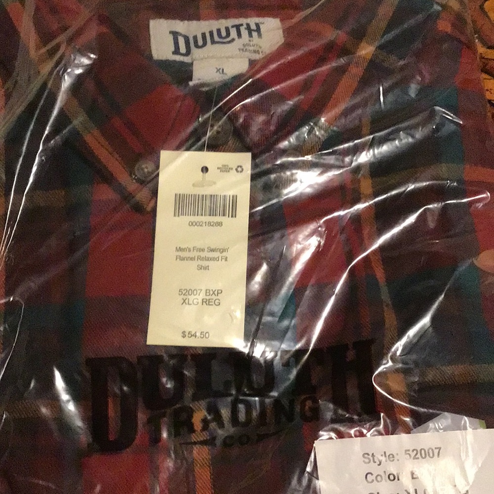 Duluth Trading Flannel Shirt Men's XL Red RELAXED FIT [New With Tags] - Picture 2 of 5